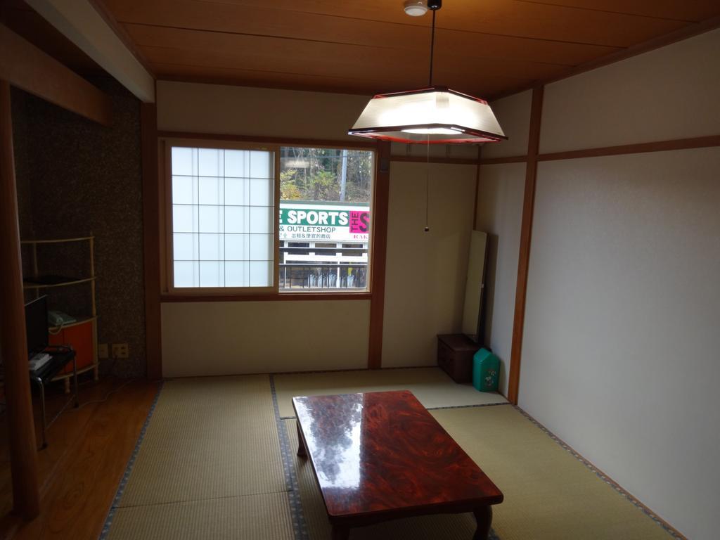 האקובה Ryokan Miyuki חדר תמונה